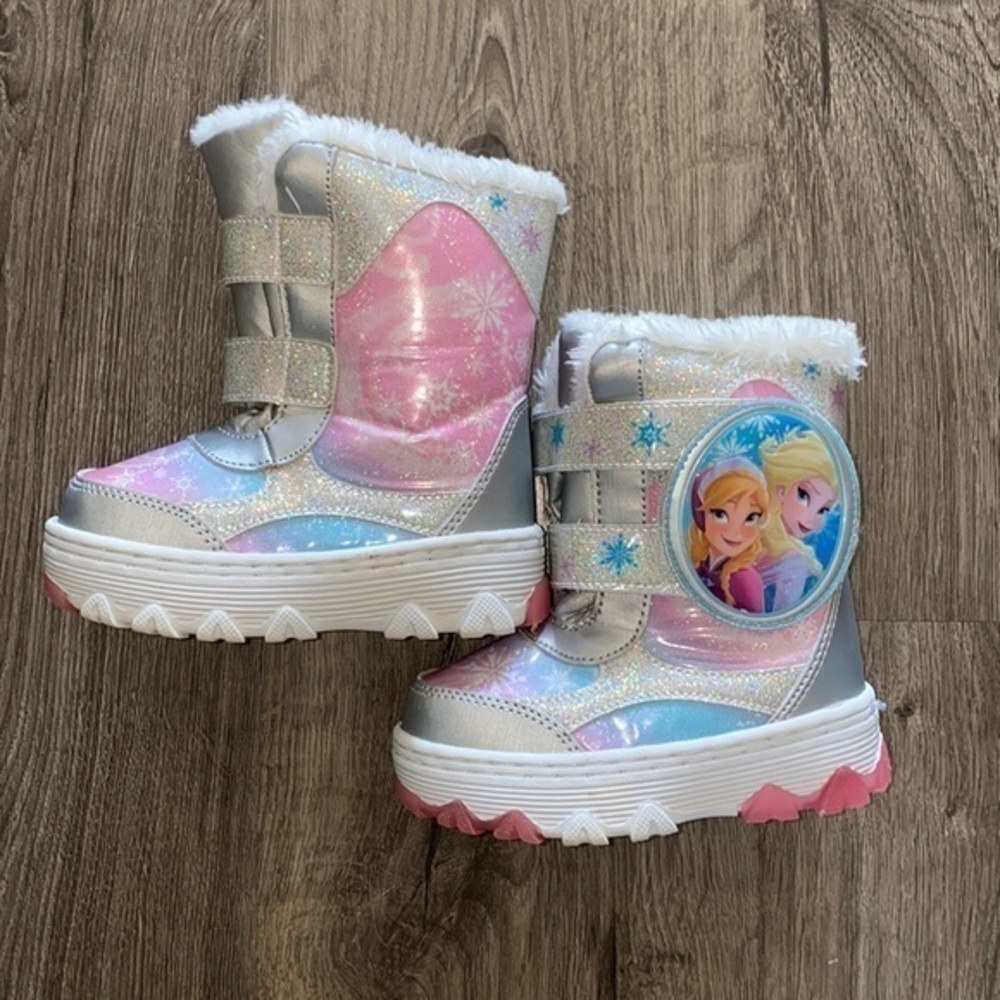 Frozen snow boots girls 7